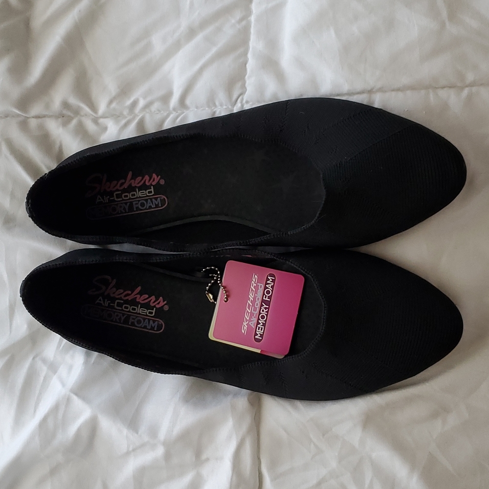 Sketchers Flat shoes